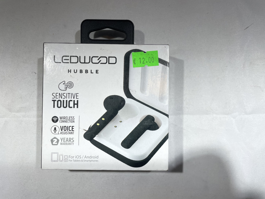LEDWOOD Headphone Hubble