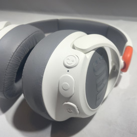 JBL JR 460nc (be pakuotes)