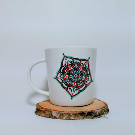 Puodelis „Koralinė mandala“