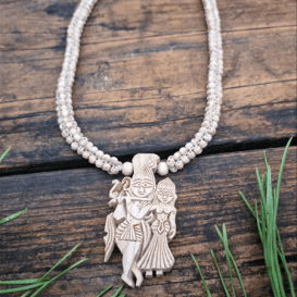 Kantimala su pakabuku Radha Krishna (murti) ( 1 rato)