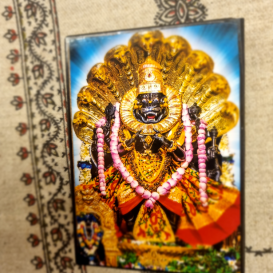 Nrisimha stovelis (13 x 9 cm)