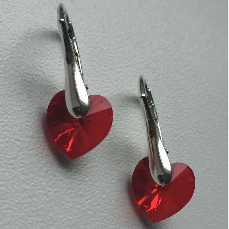 Sidabruoti auskarai su Swarovski kristalais