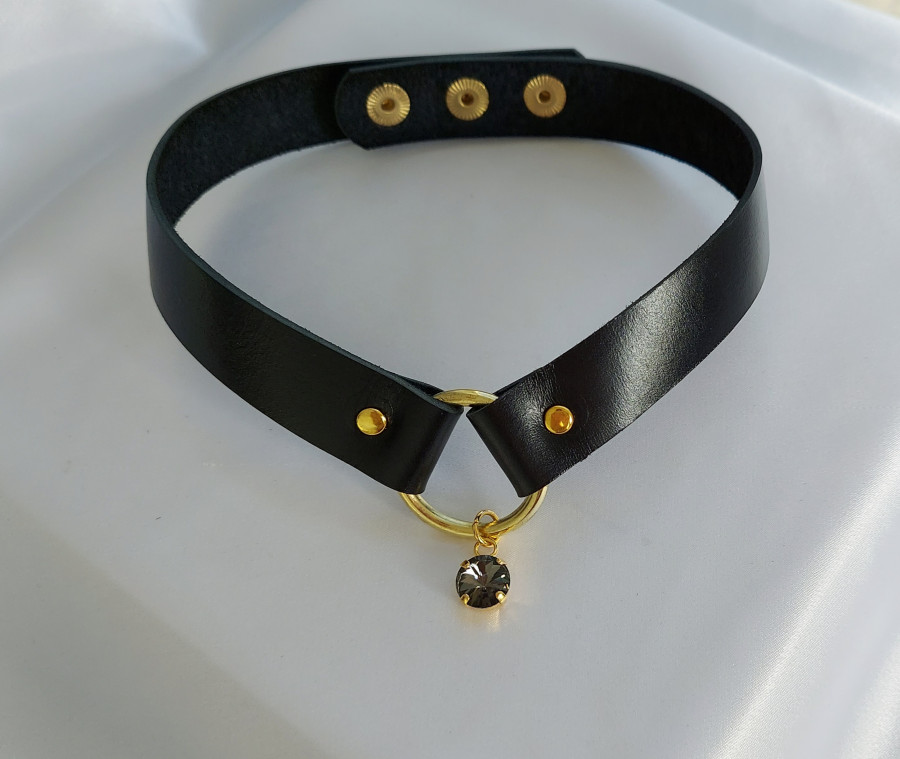 Odinis kaklo papuošalas su swarovski akute