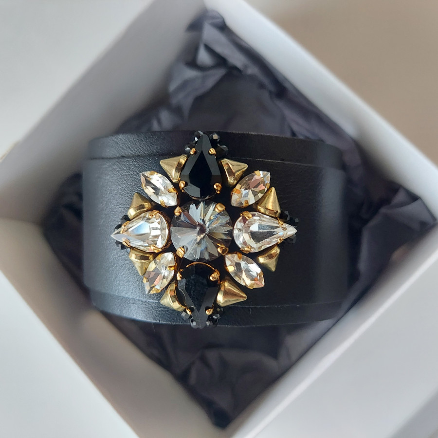 Odinė apyrankė su swarovski