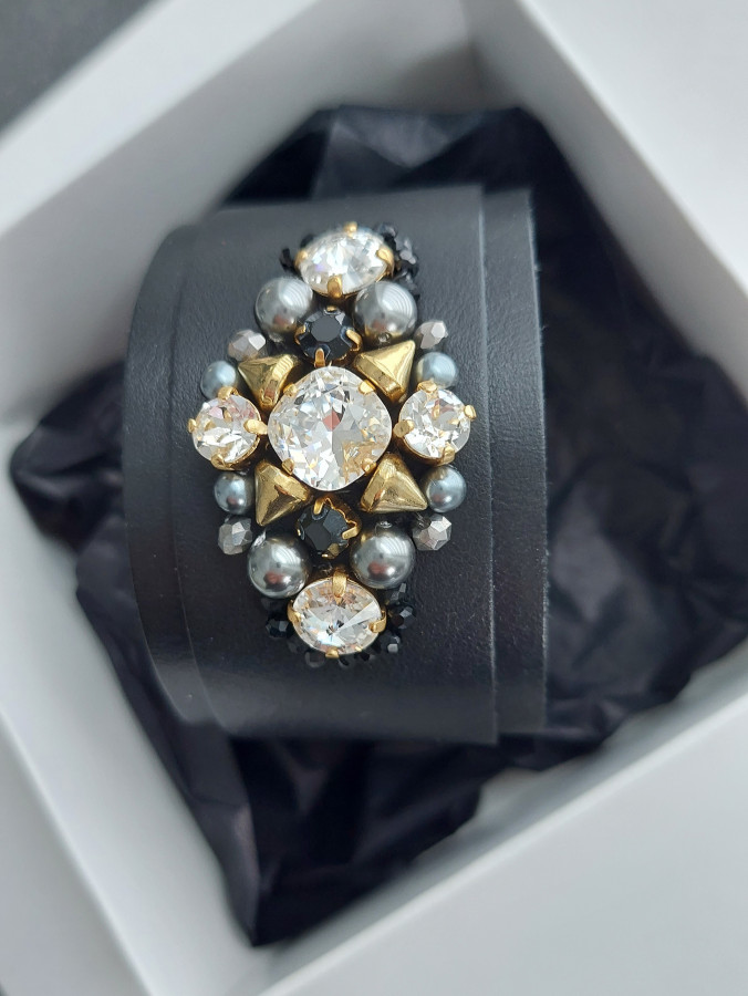 Odinė apyrankė su swarovski