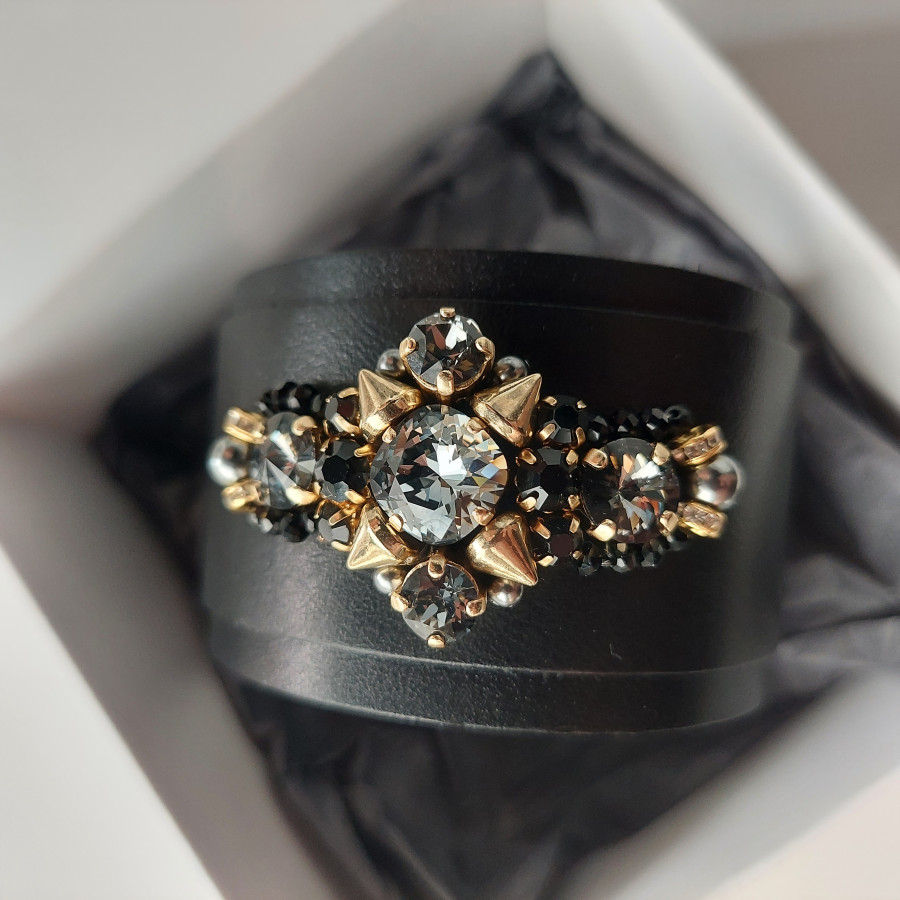 Odinė apyrankė su swarovski