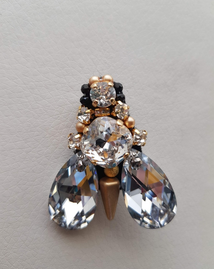 Sagė musė su swarovski
