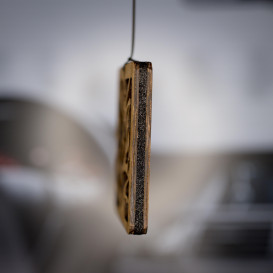 Pakabinamas automobilio kvapas ĄŽUOLAS