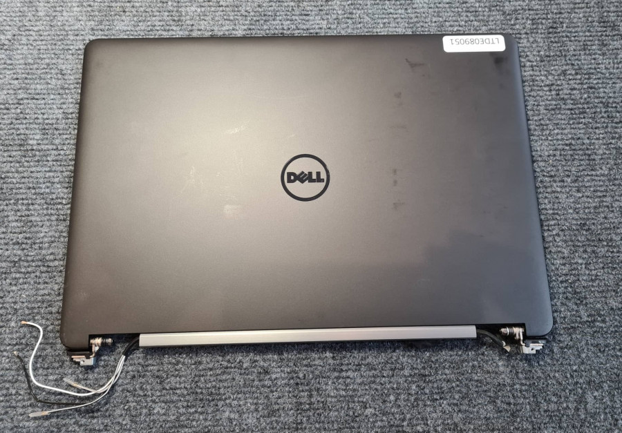 Dell Latitude E5470 (Model P62G) Ekrano dangtis su vyriais, šleifu