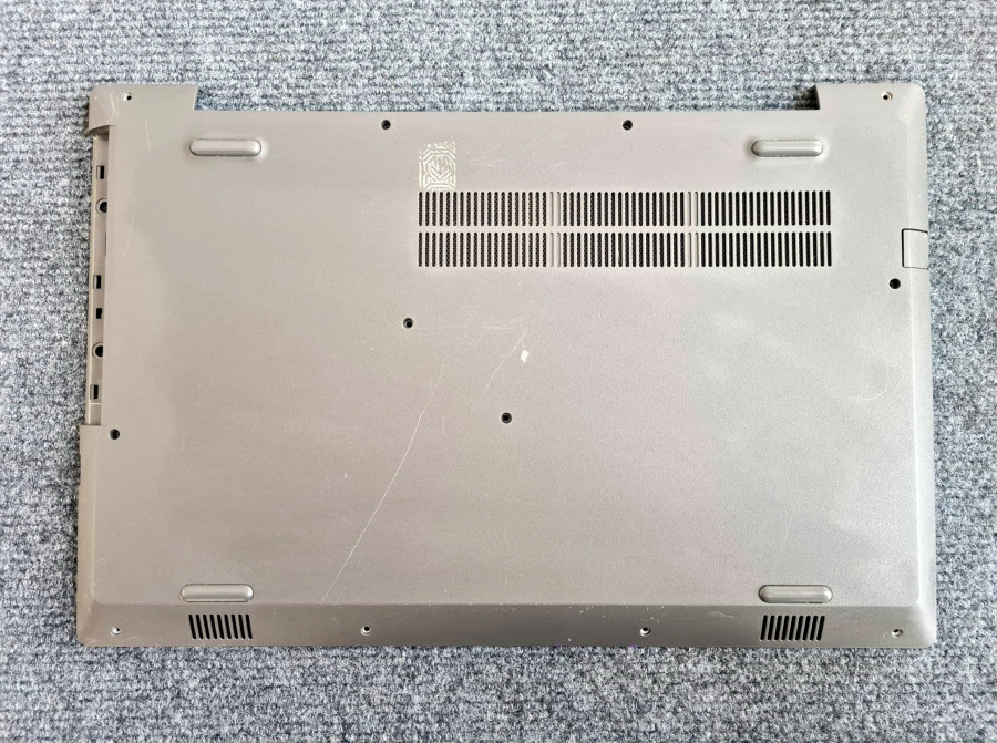 Lenovo V330-15 korpuso apačia