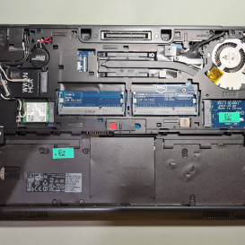 Dell Latitude E7250 veikianti plokštė, BIOS OK