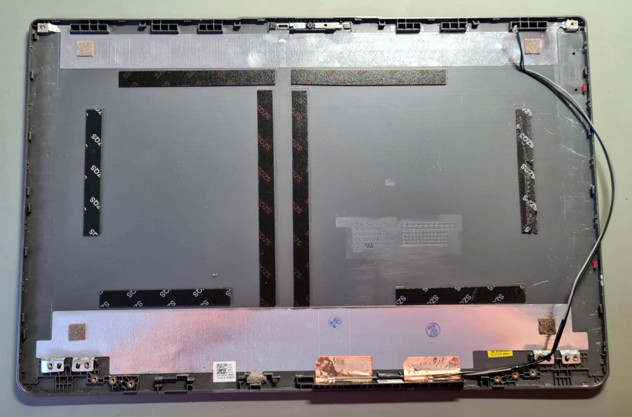 Lenovo IdeaPad 3 15IAU7 Ekrano dangtis