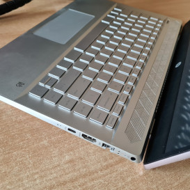 HP Pavilion 14" Laptop (14-CE0068ST)