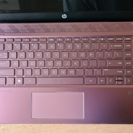 HP Pavilion 14" Laptop (14-CE0068ST) rožinis