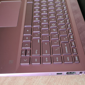 HP Pavilion 14" Laptop (14-CE0068ST) rožinis