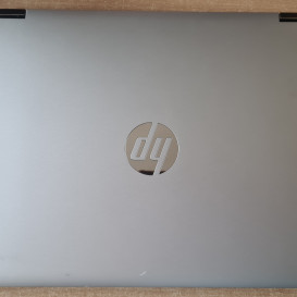 HP Pavilion x360 Touchscreen Laptop sidabrinis