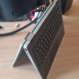 HP Pavilion x360 Touchscreen Laptop sidabrinis