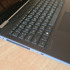 HP Pavilion x360 Touchscreen Laptop melsvas