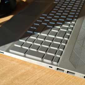 HP Pavilion 15-CS 15T-CS Series (HP Pavilion g7) sidabrinis