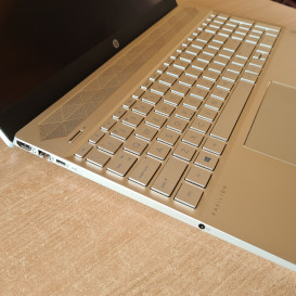 HP Pavilion 15-CS 15T-CS Series (HP Pavilion g7) baltas